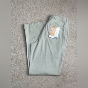 NWT Haggar Tan Chinos Lightweight Versatile Style